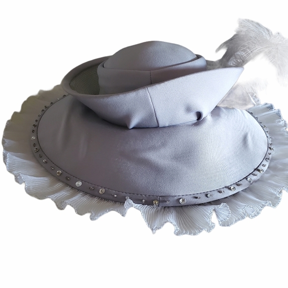 NWT Milano Dirby Feather Hat - Picture 2 of 11